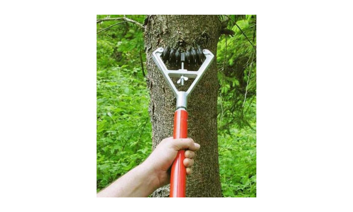 Protection des arbres : filet anti-liévres et chevreuils. Vendu au mètre  linéaire